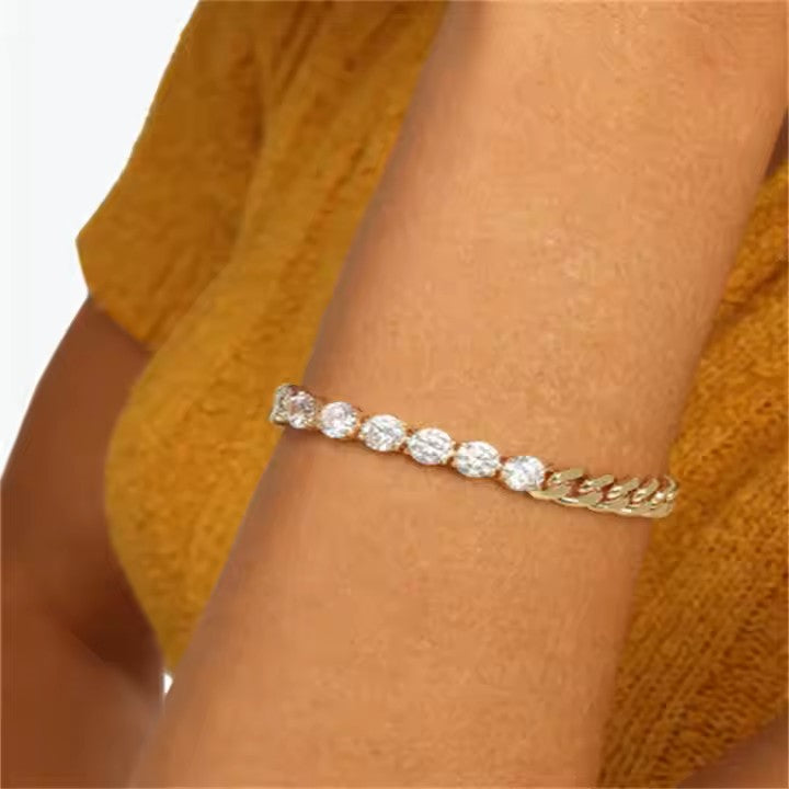 Lenox Bracelet-Bold Confidence in Every Link
